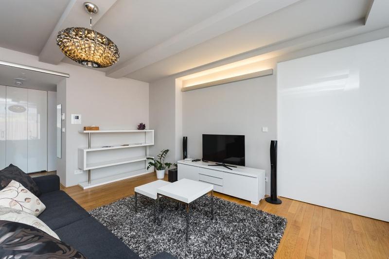 Wishlist Residences - Karlin Apartment Prag